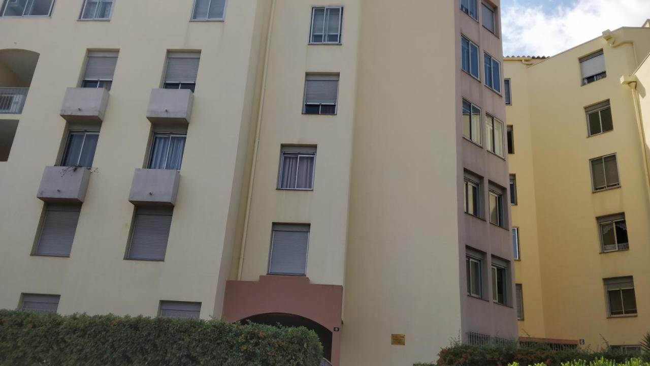 T2 55M2 Perpignan Proche Centre Ville Et Gare Avec Parking Exterior foto